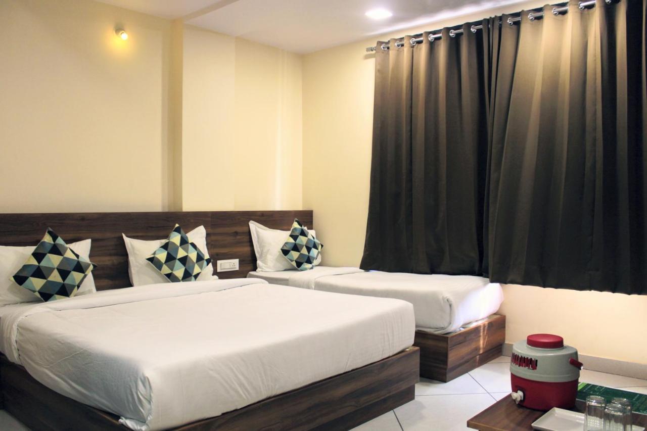 Maruti Group Of Hotels - Shri Naman Nathdwara Exterior photo